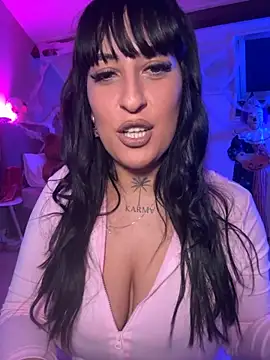 CarolaDrago online show from November 1, 2025, 4:19 am