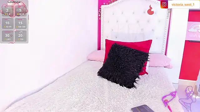 Snapshot of Victoria_west chatting on October 3, 2025, 12:50 pm Victoria west online show from October 3, 2025, 12:50 pm