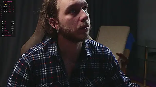 pleasure8869 online show from October 13, 2025, 2:35 am