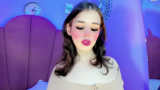 Snapshot of ValeriaAguilar chatting on September 19, 2025, 9:19 pm ValeriaAguilar online show from September 19, 2025, 9:19 pm