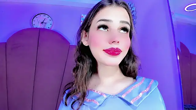 Snapshot of ValeriaAguilar chatting on September 18, 2025, 9:07 pm ValeriaAguilar online show from September 18, 2025, 9:07 pm