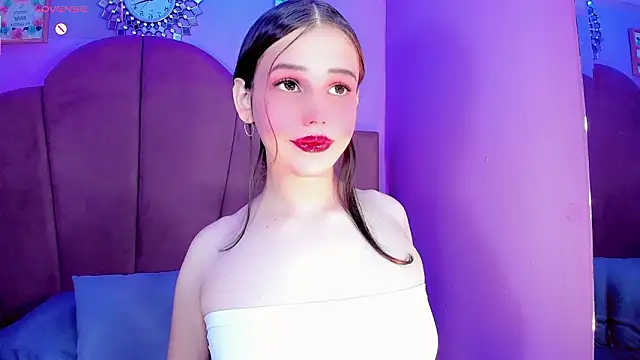 Snapshot of ValeriaAguilar chatting on February 10, 2026, 11:37 pm ValeriaAguilar online show from February 10, 2026, 11:37 pm