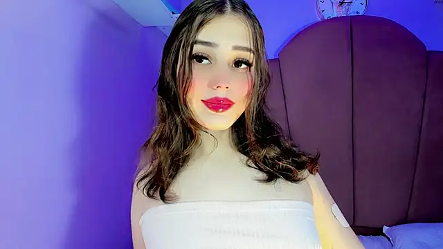 Snapshot of ValeriaAguilar chatting on September 12, 2025, 9:25 pm ValeriaAguilar online show from September 12, 2025, 9:25 pm