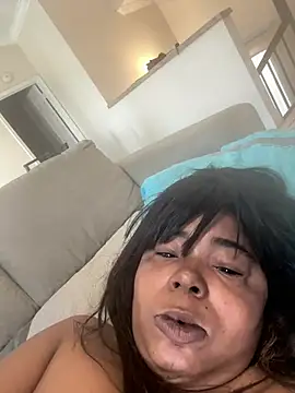 JCCaramelbarbie1 online show from April 19, 2026, 2:18 pm