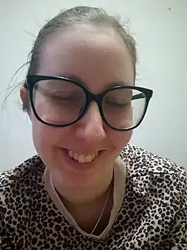Snapshot of Sarah459 chatting on July 4, 2026, 8:24 pm Sarah459 online show from July 4, 2026, 8:24 pm