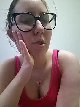 Sarah459 online show from June 4, 2026, 8:46 pm