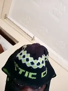 Snapshot of Sexy_girlass chatting on October 18, 2025, 8:16 am Sexy girlass online show from October 18, 2025, 8:16 am