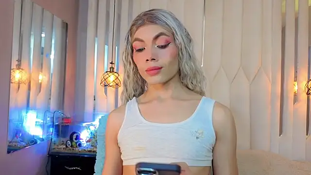 Megan Do Santos online show from June 2, 2026, 7:47 pm