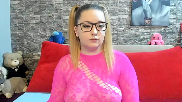 Snapshot of kalindahot chatting on February 22, 2026, 7:04 pm kalindahot online show from February 22, 2026, 7:04 pm