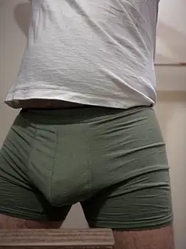 Dustin k online show from April 25, 2026, 9:34 pm