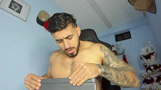 Snapshot of _Poseidon1_ chatting on February 2, 2026, 3:38 am Poseidon1 online show from February 2, 2026, 3:38 am