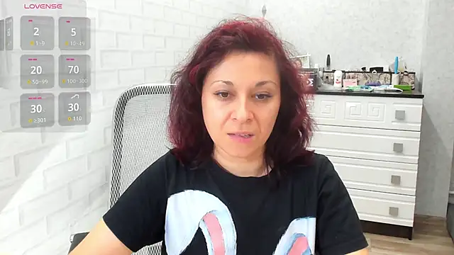 TeasyLana online show from November 27, 2025, 12:27 pm