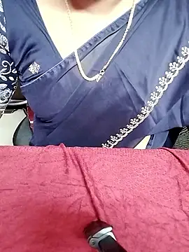 Aishu-tamil09 online show from January 10, 2026, 4:02 pm