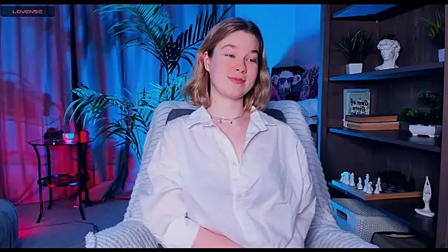 Snapshot of PollyHathor chatting on March 21, 2025, 1:34 am PollyHathor online show from March 21, 2025, 1:34 am