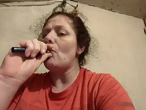 Snapshot of Coupleforever2 chatting on January 4, 2025, 10:45 pm Coupleforever2 online show from January 4, 2025, 10:45 pm