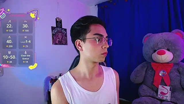 OwenBluee online show from July 29, 2026, 8:46 am