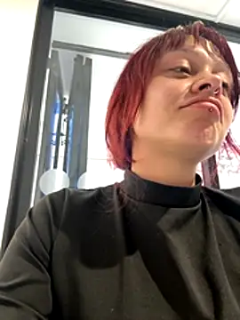 bombom 6 online show from November 7, 2025, 5:17 pm