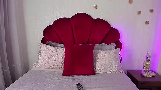 AndreaPink2024 online show from February 10, 2026, 12:59 pm