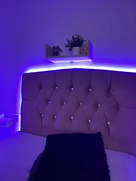 angellique 22 online show from March 5, 2025, 3:18 am