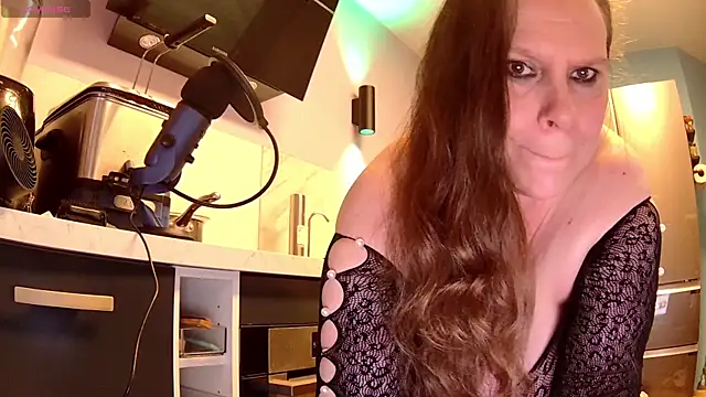 Snapshot of Endrocleia chatting on September 29, 2025, 9:53 pm Endrocleia online show from September 29, 2025, 9:53 pm