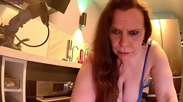Snapshot of Endrocleia chatting on February 19, 2025, 1:18 am Endrocleia online show from February 19, 2025, 1:18 am