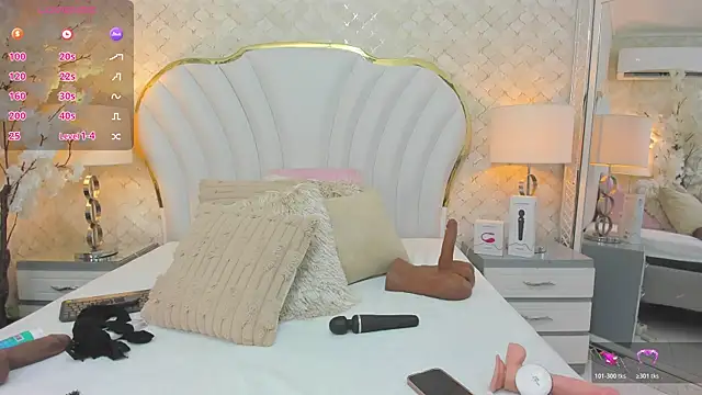 IsabellaKanned online show from November 27, 2025, 1:55 pm