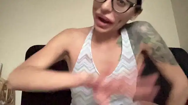 myloveforyouu online show from March 31, 2026, 1:46 pm