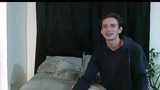 Dan Yagami online show from December 25, 2024, 5:37 am