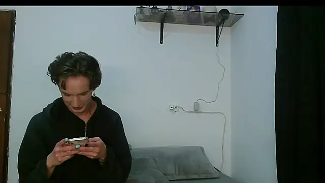 Dan Yagami online show from February 25, 2025, 6:25 am