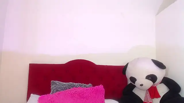 Snapshot of Luluu_08 chatting on February 20, 2025, 5:30 pm Luluu 08 online show from February 20, 2025, 5:30 pm