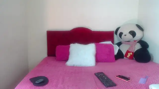 Snapshot of Luluu_08 chatting on March 20, 2025, 1:37 pm Luluu 08 online show from March 20, 2025, 1:37 pm