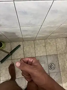 gomespauz online show from February 12, 2025, 4:33 pm