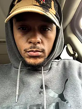 rayyymack online show from November 6, 2025, 5:28 pm