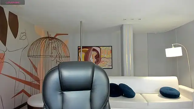 ValeriaRiveraX online show from September 24, 2025, 3:46 am