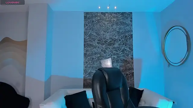 ValeriaRiveraX online show from March 14, 2025, 10:29 am