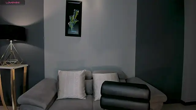MariaHerrera  online show from April 28, 2026, 7:40 pm