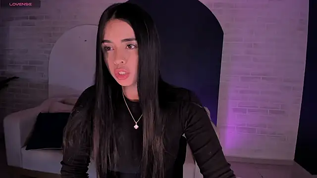 MariaHerrera  online show from March 12, 2025, 3:35 am