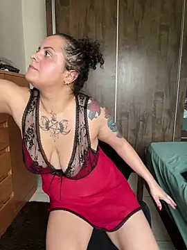 Hotbucet online show from January 27, 2025, 6:20 pm