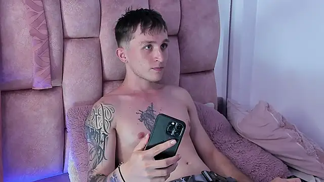 Dylanwhite23  online show from March 16, 2025, 4:30 am