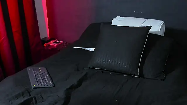 Dylanwhite23  online show from September 26, 2025, 9:43 pm