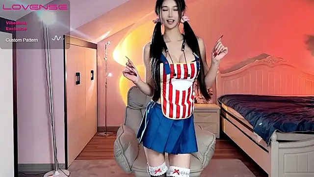 JoooJo  online show from October 18, 2025, 2:52 pm