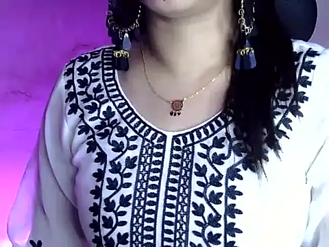 Snapshot of akshara_thakur9 chatting on March 1, 2026, 7:25 pm akshara thakur9 online show from March 1, 2026, 7:25 pm