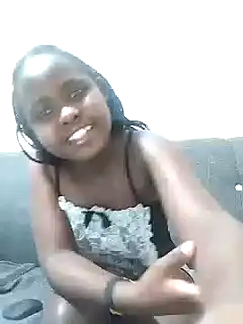 Sweetcecie01 online show from October 20, 2025, 8:42 pm