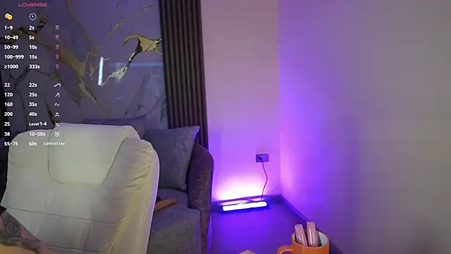 Snapshot of Anybuny chatting on November 1, 2025, 11:37 am Anybuny online show from November 1, 2025, 11:37 am