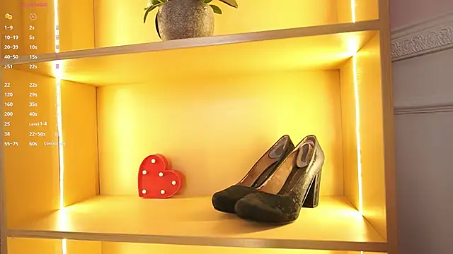 Snapshot of Anybuny chatting on November 18, 2025, 11:46 am Anybuny online show from November 18, 2025, 11:46 am