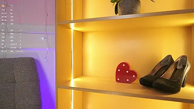 Snapshot of Anybuny chatting on November 22, 2025, 12:15 pm Anybuny online show from November 22, 2025, 12:15 pm