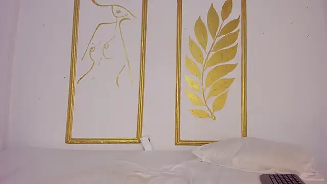 Juliette  3 online show from December 5, 2025, 12:26 pm