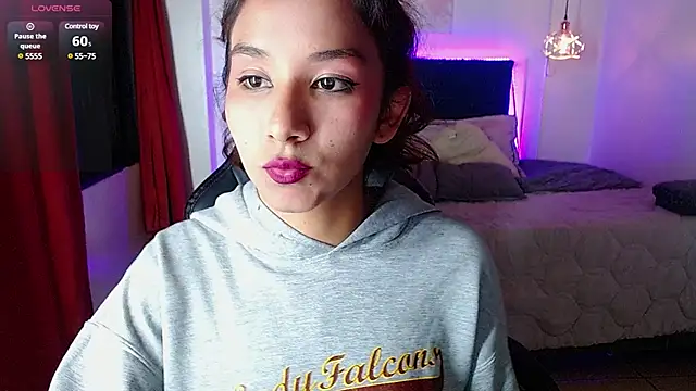 Snapshot of PoisonIvy15_ chatting on January 12, 2025, 2:45 am PoisonIvy15 online show from January 12, 2025, 2:45 am