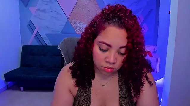 AngelaCoffee online show from September 12, 2025, 3:39 am