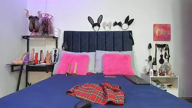 emmily giraldo online show from March 21, 2025, 12:06 pm